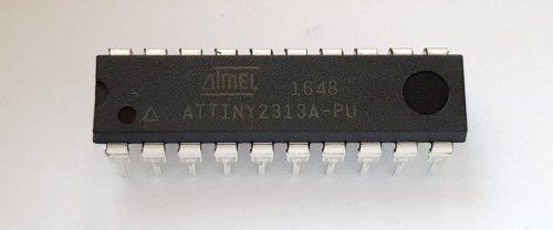 Attiny2313A w obudowie THT DIP20