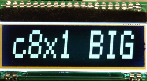 LCD z wyświetloną treścią.